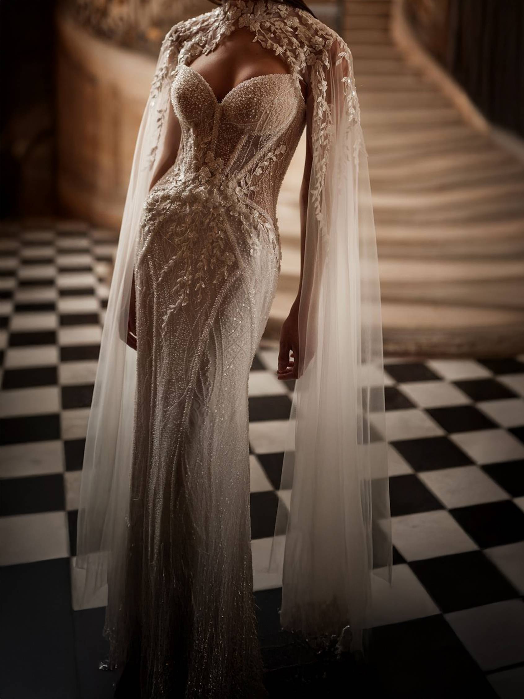 Mariage et accessoires pour compléter la robe de mariée grandiose  pour une mariée à Marseille