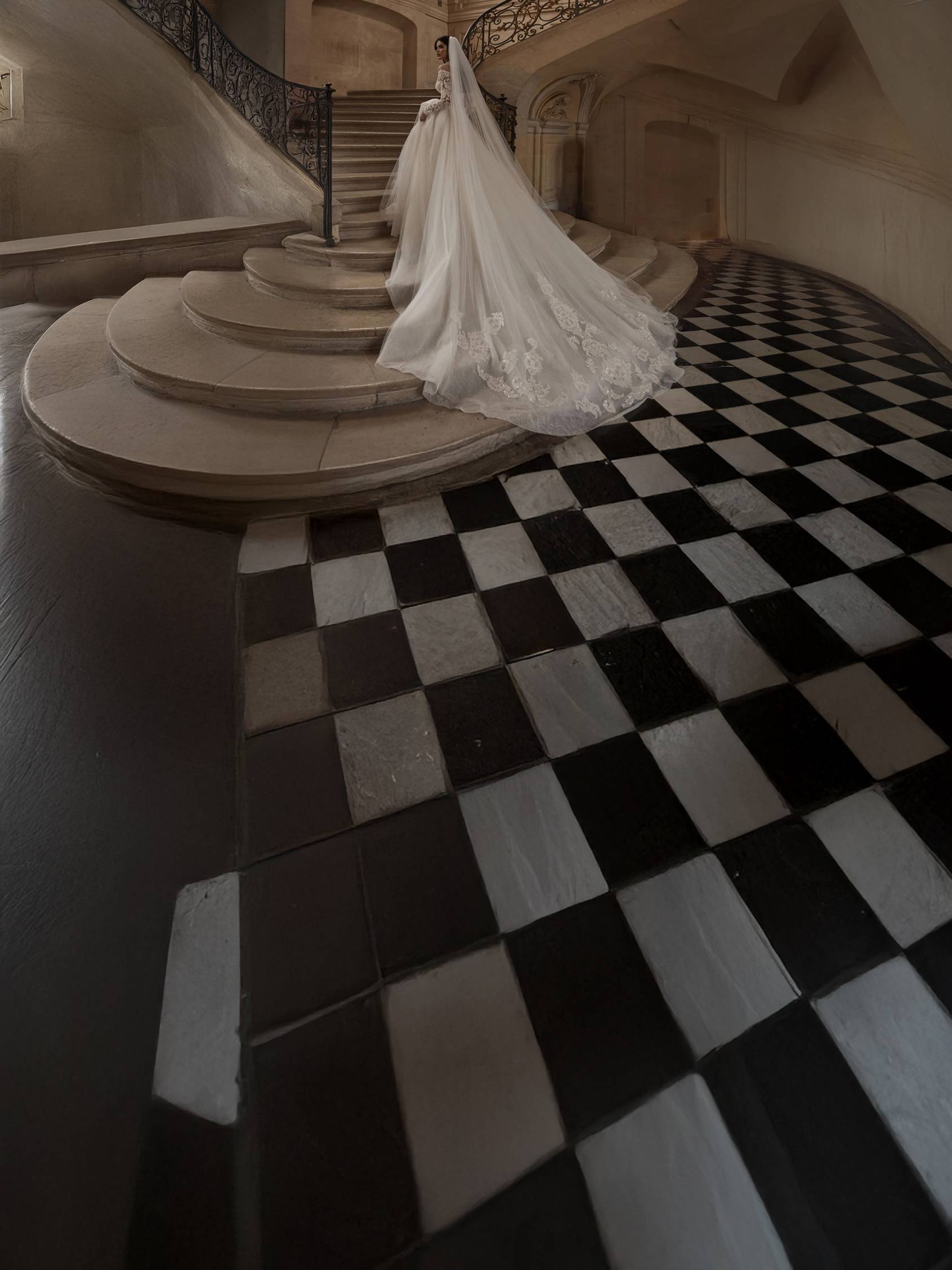 Notre magasin de créateurs de robes de mariée sur Marseille enseigne Soniab est le dépositaire Officiel de la marque Milla Nova 