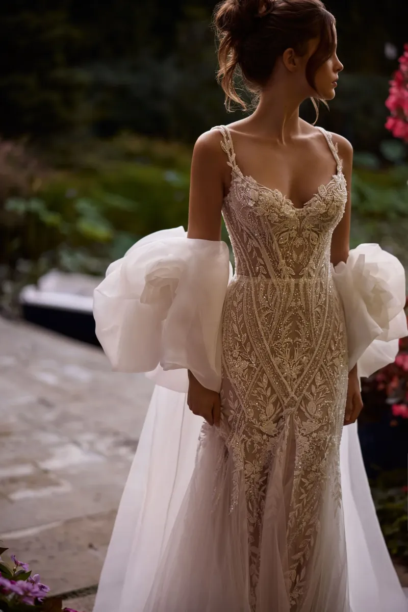 robe de mariée sirène décolleté coeur fines bretelles en tulle ronaldinia marseille