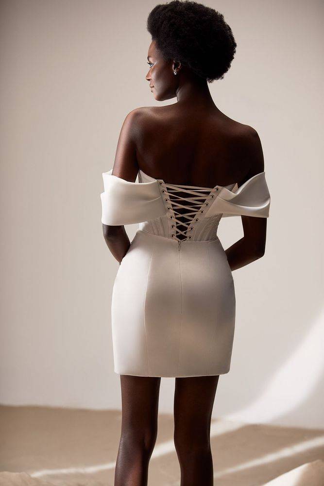 .***ROBE MARIÉE COURTE COLETTE MILLA NOVA 2026 MARSEILLE – MINI SATIN CORSET ÉPAULES DÉNUDÉES JUPE PORTEFEUILLE FENTE ESSAYAGE SONIAB PRES DE TOULON