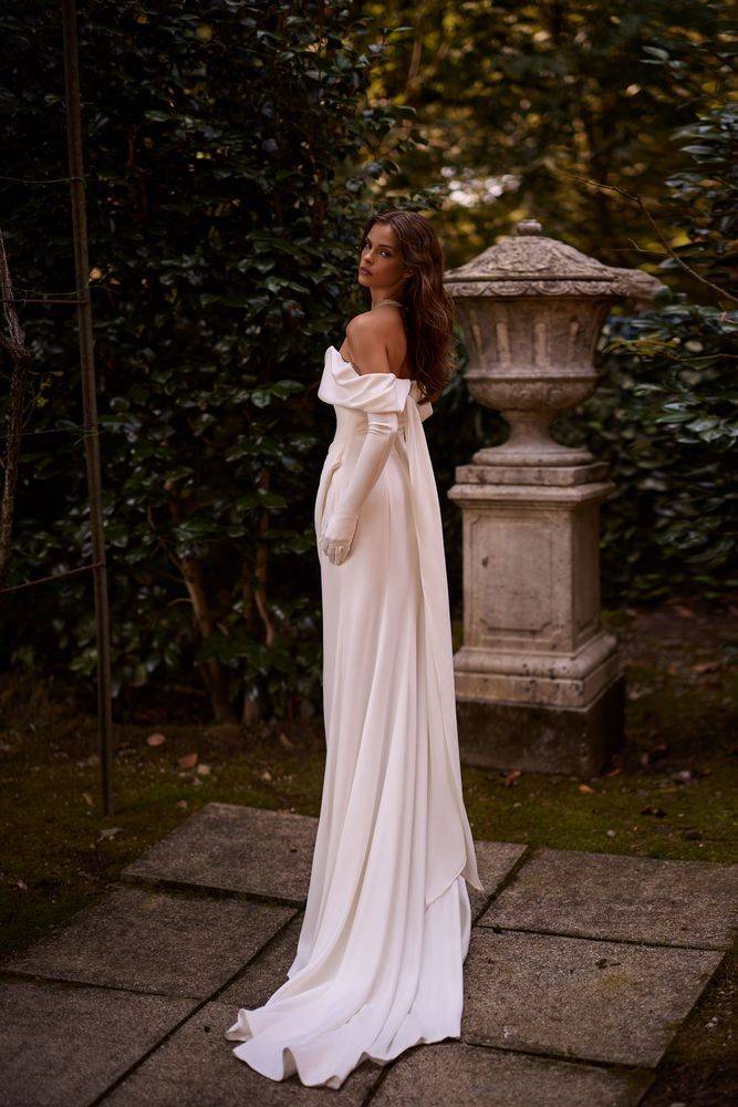 # BETSEY MILLA NOVA 2026