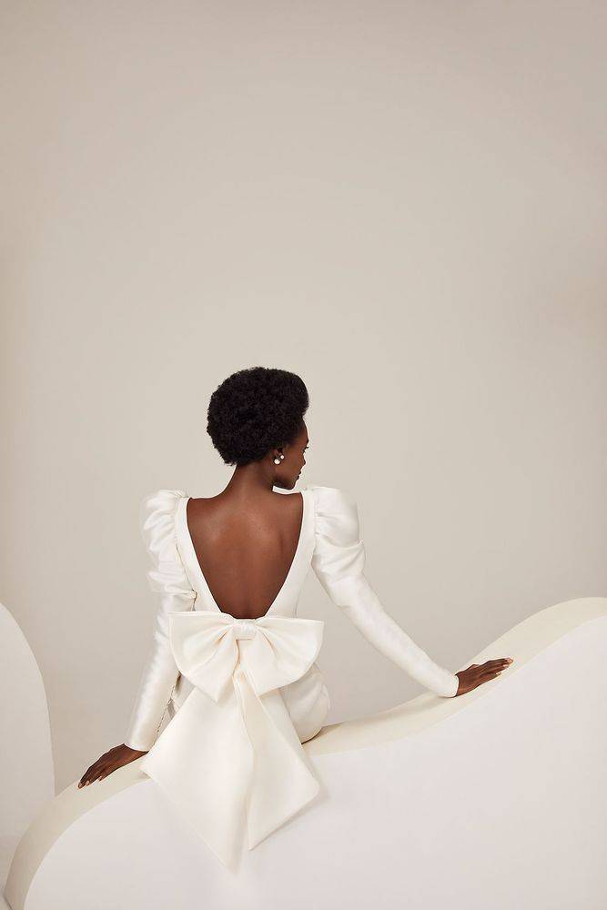 Robe de mariée courte mikado idéale mariage civil sur marseille