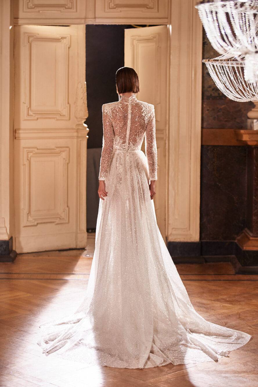 robe de mariee paillettes manches longues marseille millanova au coeur de Marseille proche de Aubagne