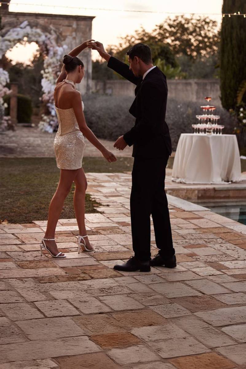 Robe de mariée Markita Milla Nova mini taffetas brodé or essayage Soniab Marseille