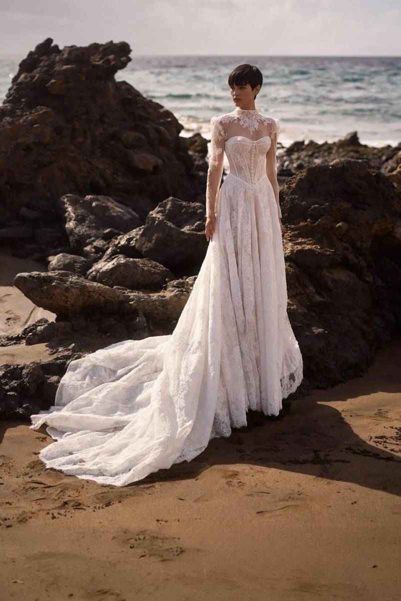 robe de mariée jupe princesse corset dentelle transparente selvianne créateur milla nova marseille