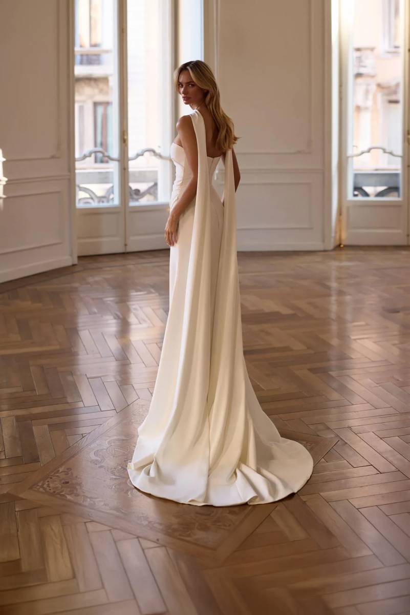robe de mariée sirène drapée avec fente seravelle milla nova marseille