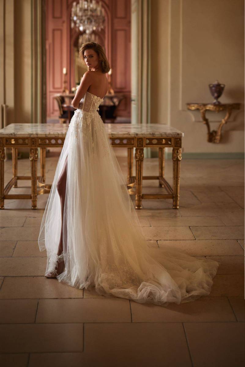 Trouver votre robe de mariée de créateur à Marseille à proximité Aix en Provence  