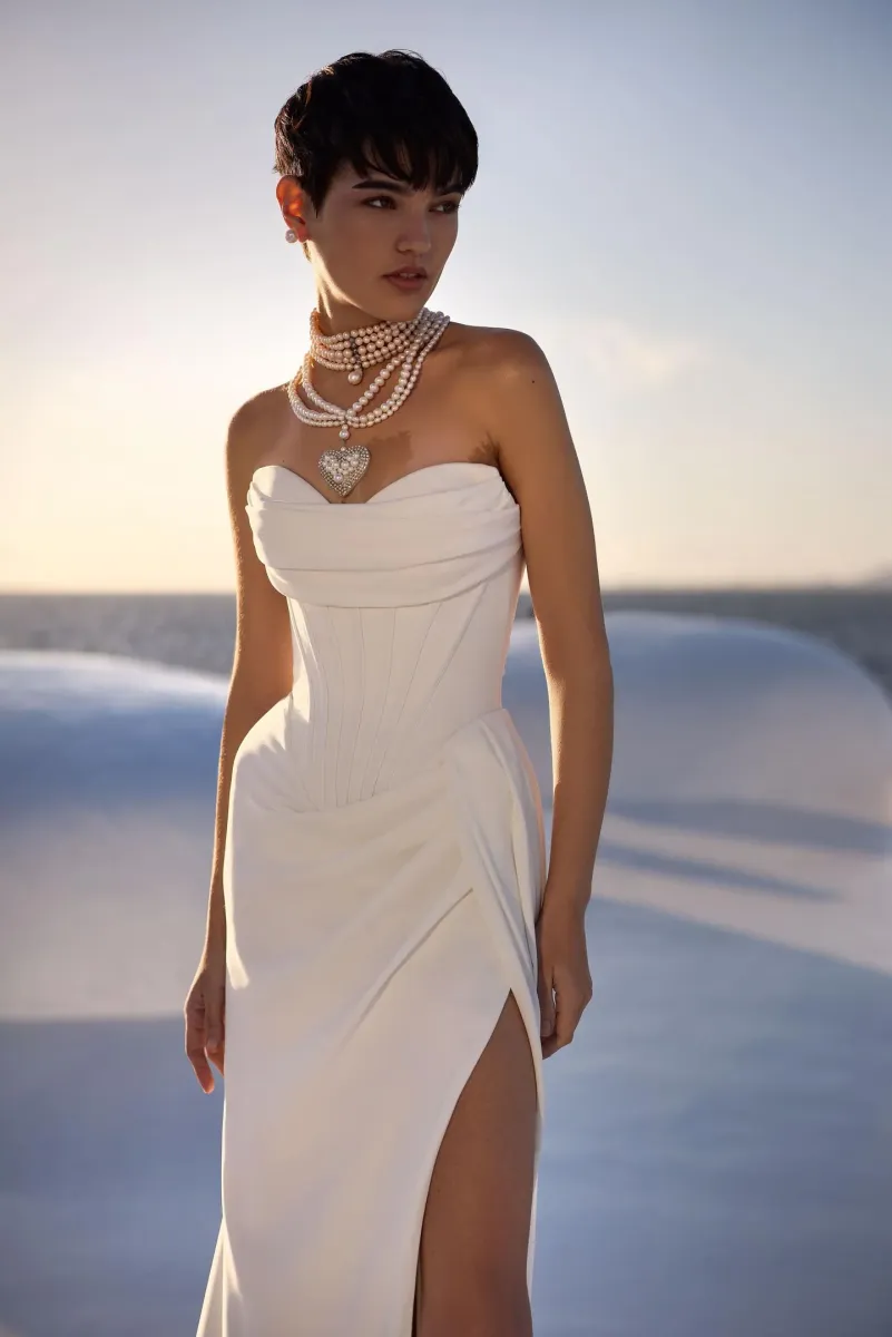 robe de mariée sirène sans manches à fente embre milla nova marseille 