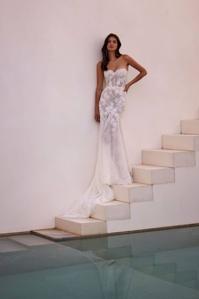 ***.ROBE DE MARIÉE SIRÈNE GLEN MILLA NOVA 2026 – DENTELLE CHANTILLY, FLEURS 3D & TRAÎNE BRODÉE – MARSEILLE / SONIAB PRES D'AIX-EN-PROVENCE