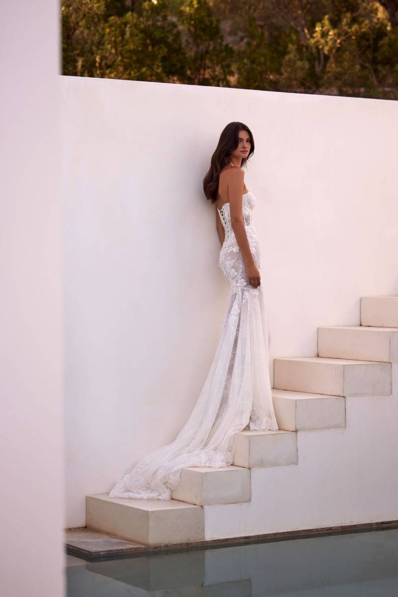 ***.ROBE DE MARIÉE SIRÈNE GLEN MILLA NOVA 2026 – DENTELLE CHANTILLY, FLEURS 3D & TRAÎNE BRODÉE – MARSEILLE / SONIAB PRES D'AIX-EN-PROVENCE