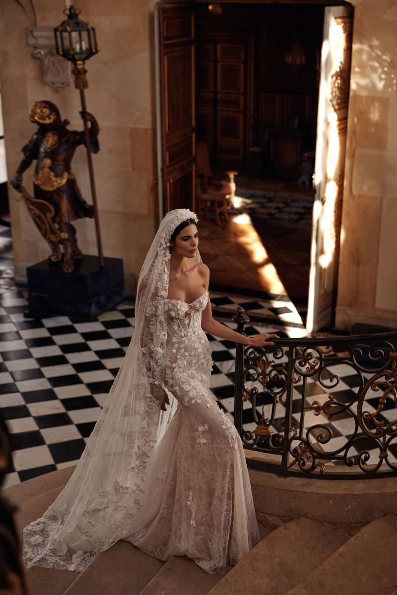 Robe de mariée Sirène Dentelle Chantilly Fleurs 3D Manches Épaules Dénudées