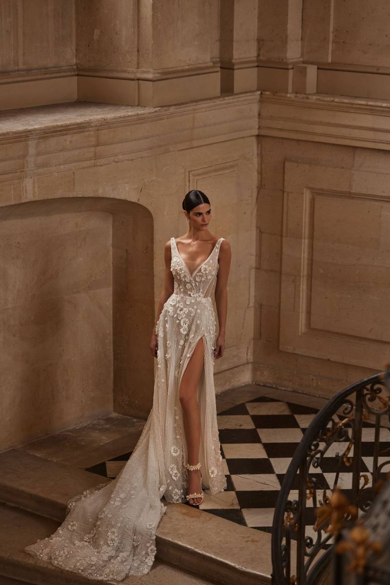 boutique Soniab essayage robe Routger ligne A fleurs 3D paillettes Marseille
