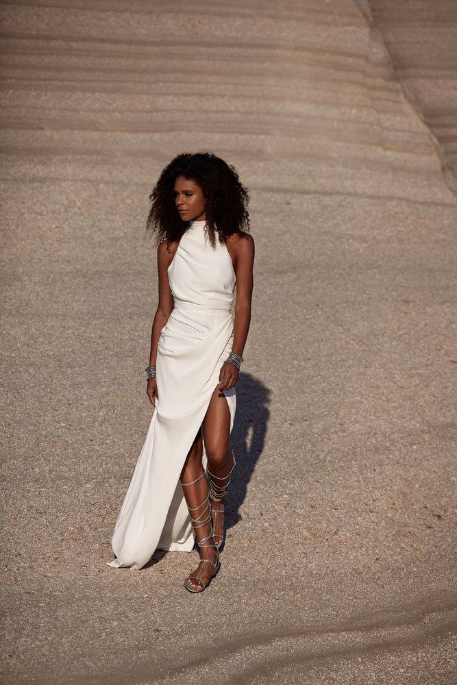 Robe de mariée sophistiquée en mikado sans manches