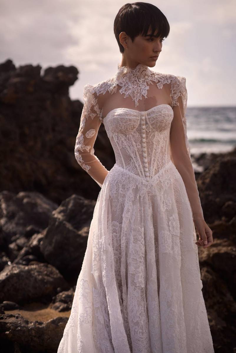 robe de mariée trapèze dentelle chantilly corset transparent modèle selvianne milla nova marseille