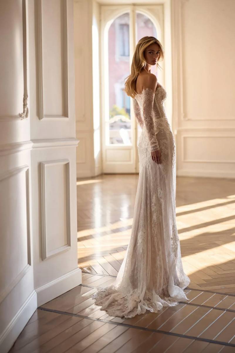 robe de mariée sirène en dentelle florale manches longues amovibles velmira milla nova marseille
