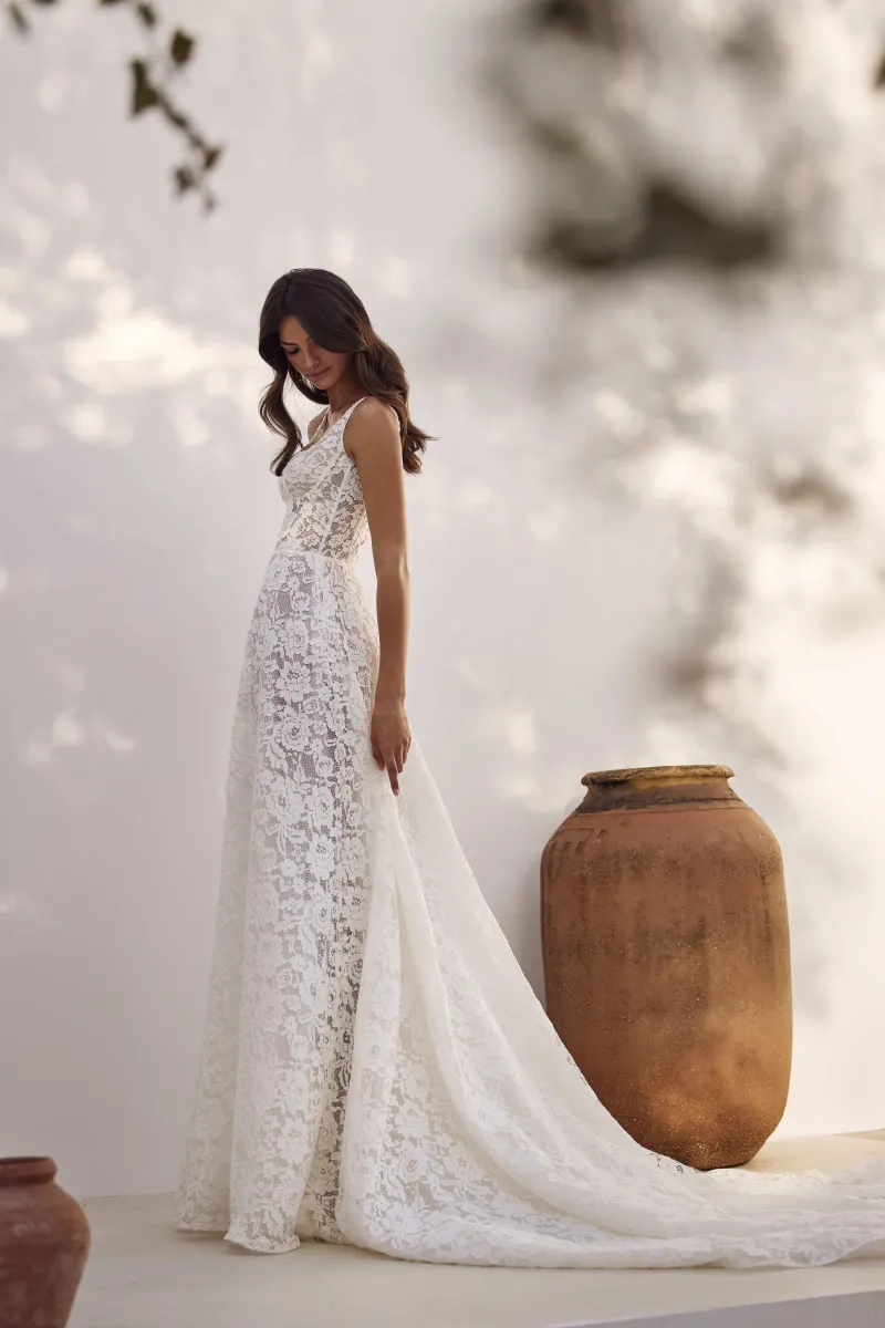 robe de mariée jupe longue dentelle florale winora milla nova marseille
