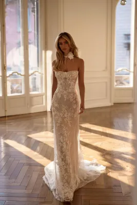 Sonia B. -  Vente de robes de mariée sur mesure princesse perlée et paillettes près de Monaco